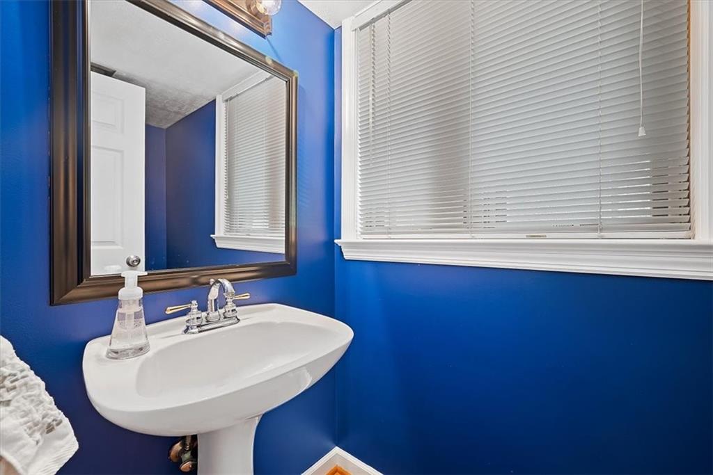 207 Dorseyville Road Pittsburgh, PA 15215 - Photo 12 of 25 Gallery Image 12