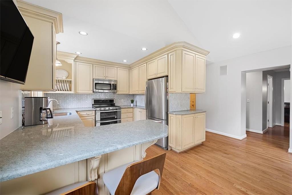 207 Dorseyville Road Pittsburgh, PA 15215 - Photo 15 of 25 Gallery Image 15