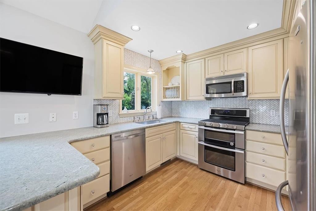 207 Dorseyville Road Pittsburgh, PA 15215 - Photo 16 of 25 Gallery Image 16
