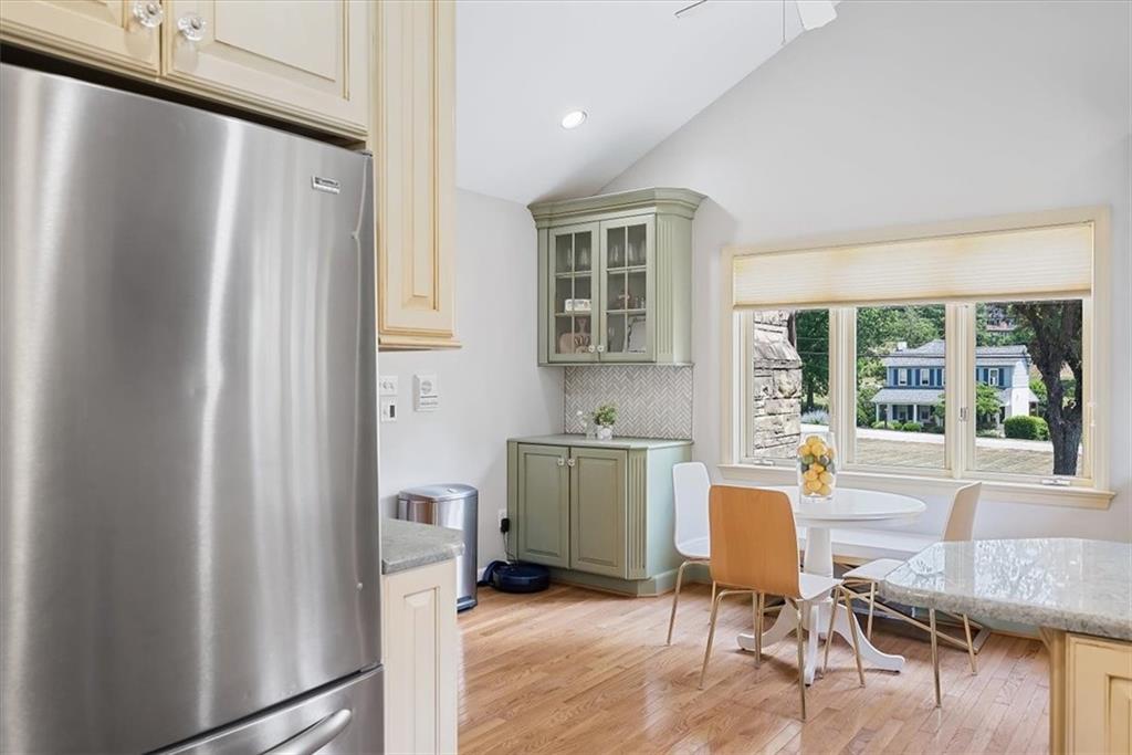 207 Dorseyville Road Pittsburgh, PA 15215 - Photo 17 of 25 Gallery Image 17