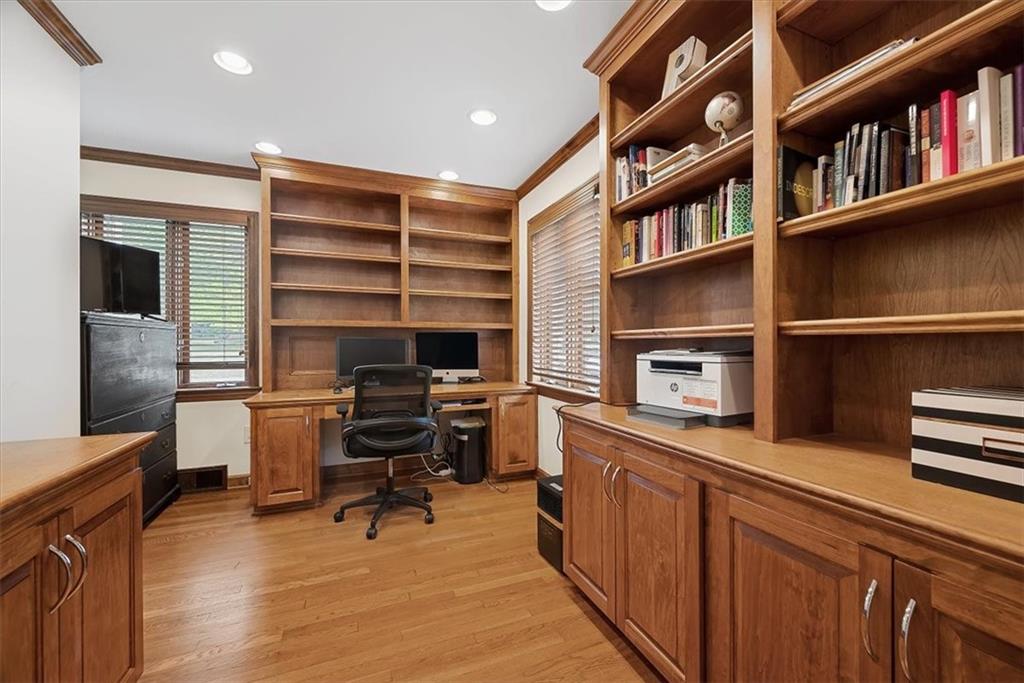 207 Dorseyville Road Pittsburgh, PA 15215 - Photo 6 of 25 Gallery Image 6