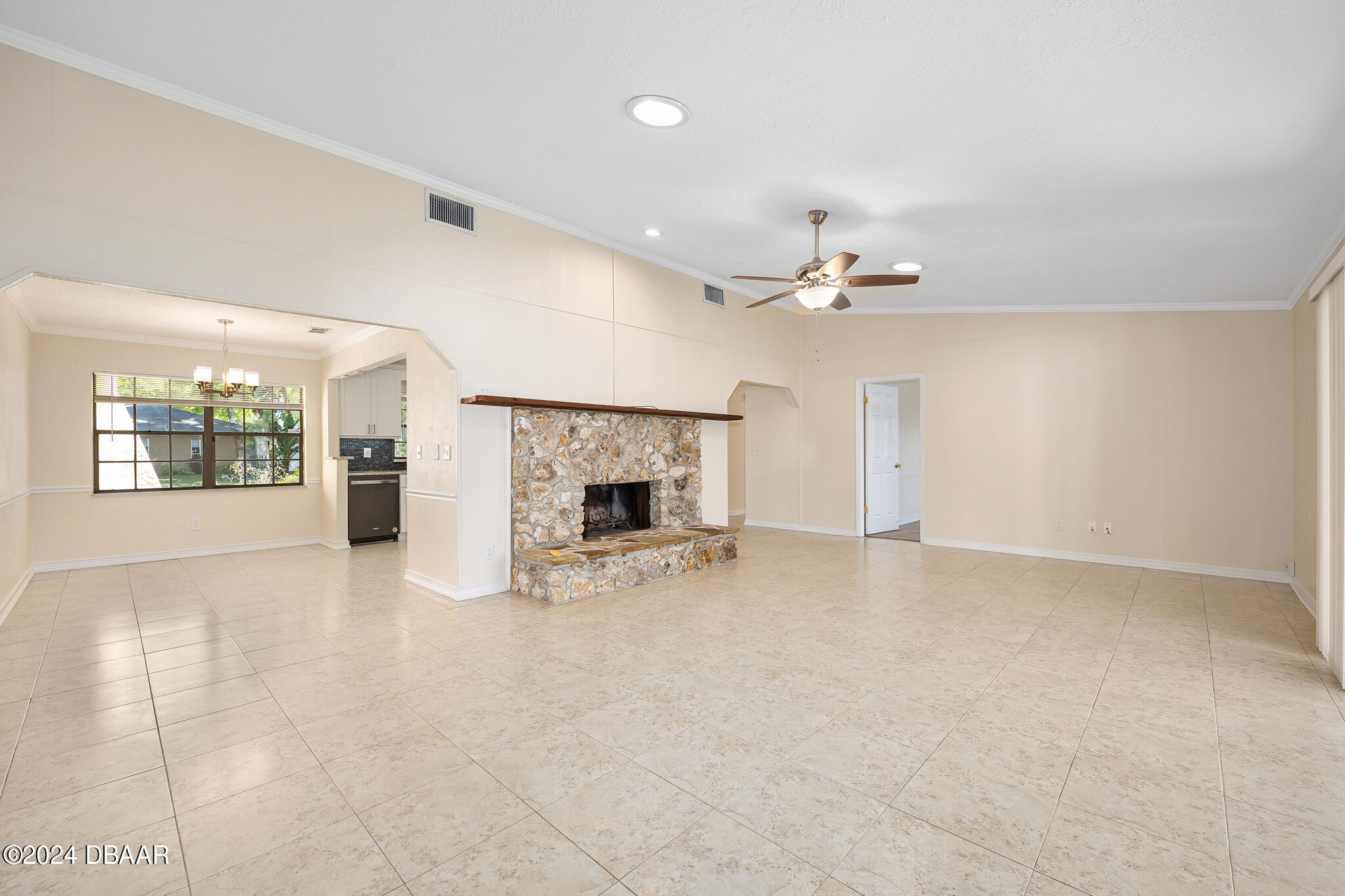 1118 Sherbourne Way Ormond Beach, FL 32174 - Photo 5 of 30 AEP360-465