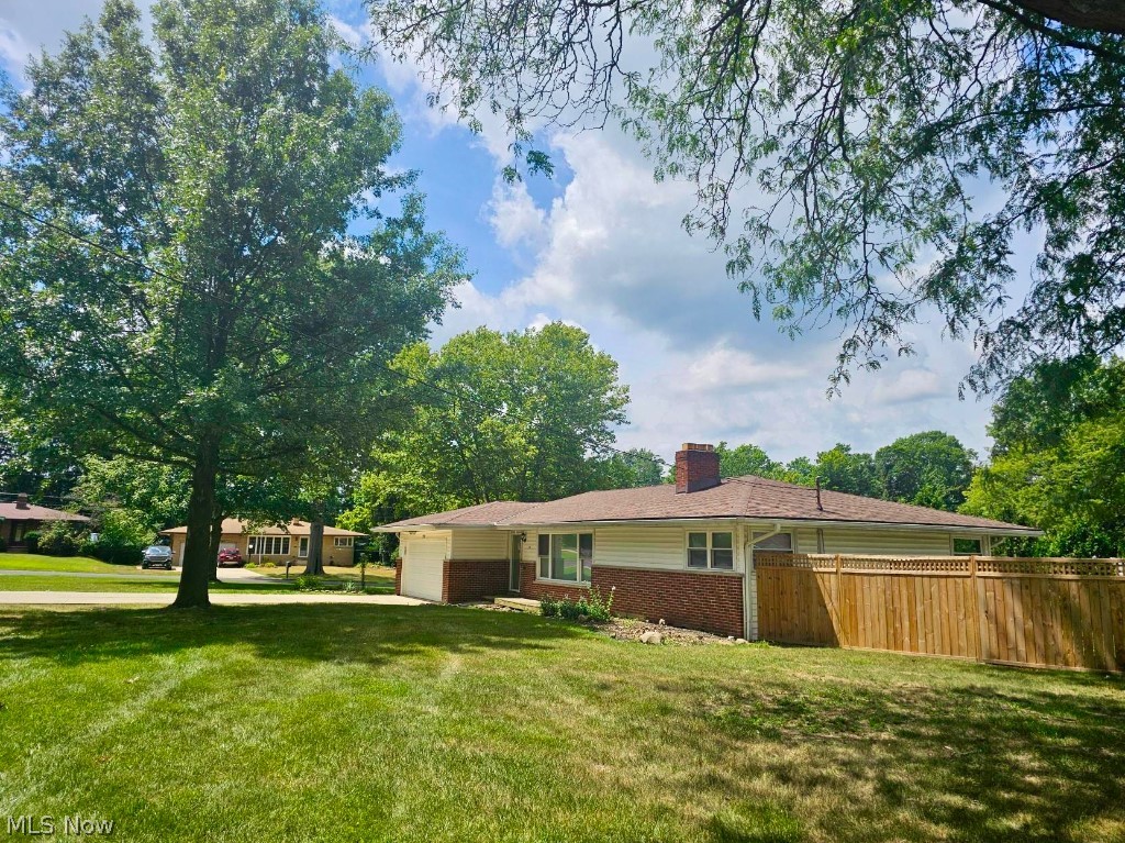 7735 Ragall Parkway Cleveland, OH 44130 - Photo 9 of 32 View of yard