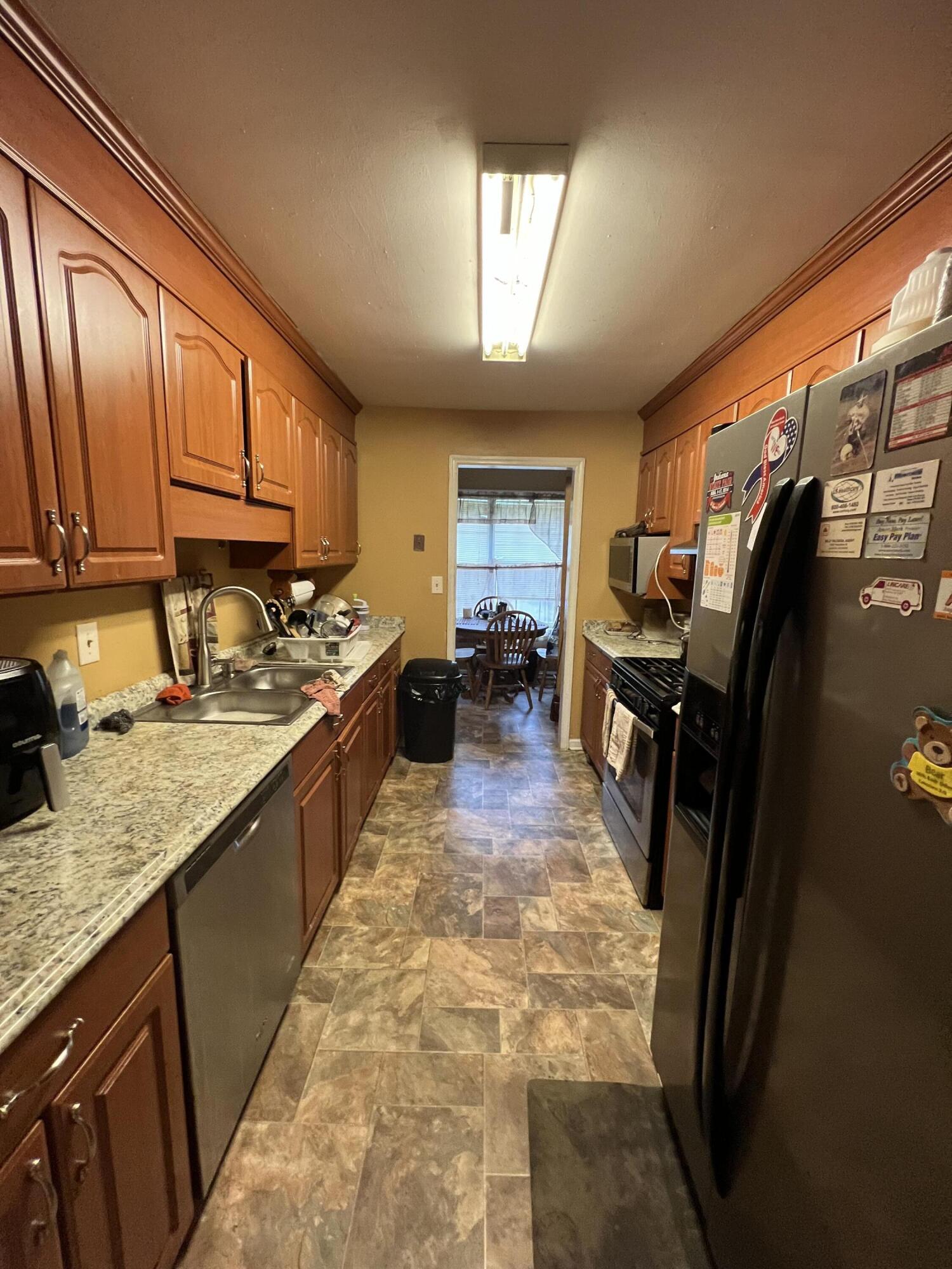 1461 Manthei Road Louisville, GA 30434 - Photo 5 of 10 Kitchen- Manthei