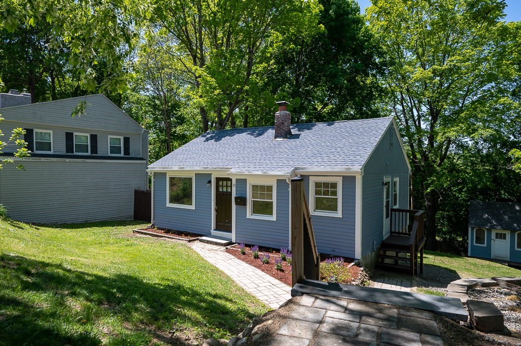 10 Maplewood Road Worcester, MA 01602 - Photo 2 of 24 a view of a house with a yard