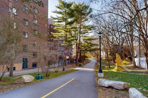 $419,900 | 32 Whites Avenue, Unit D22, Watertown, MA 02472