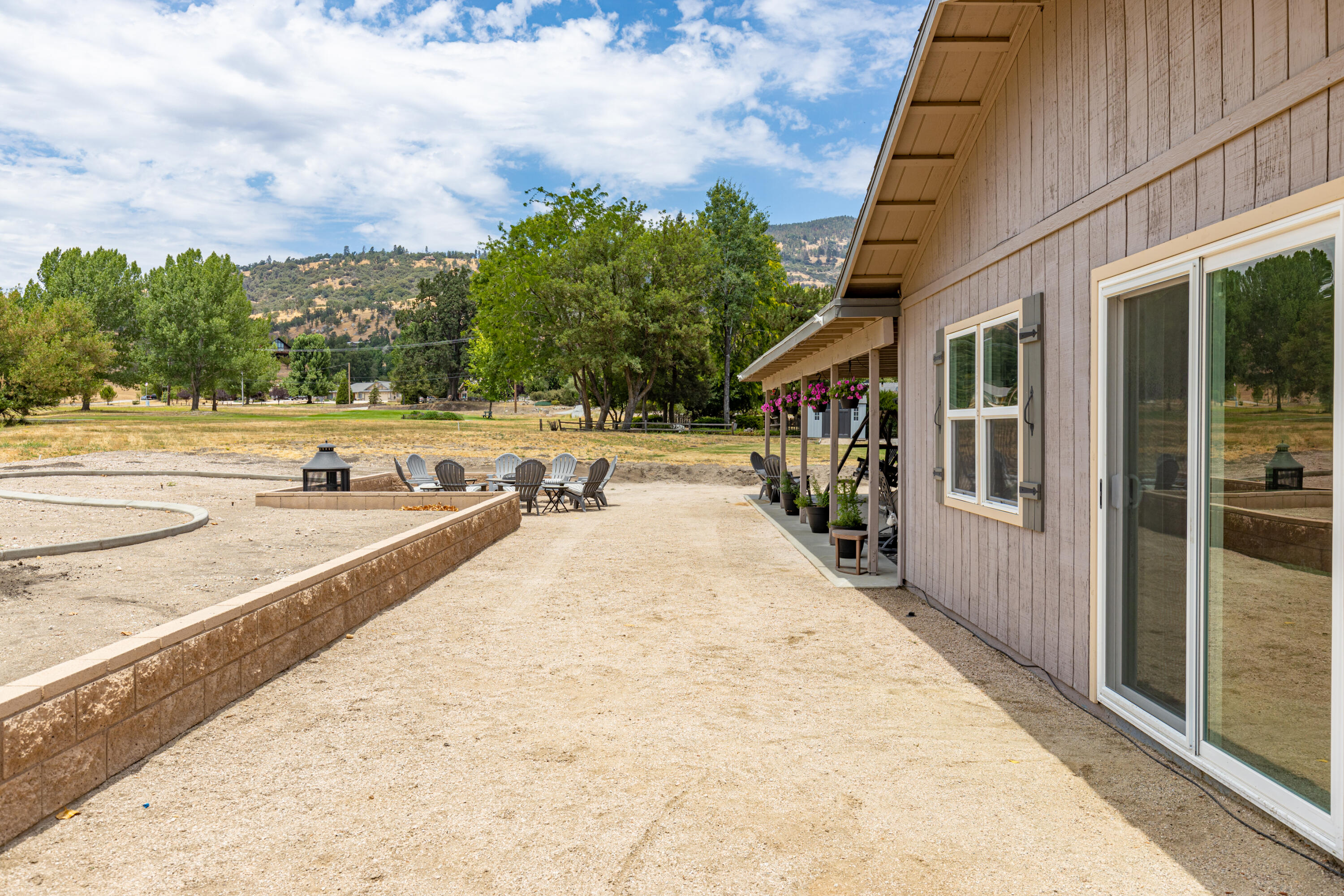 29261 Fawn Way Tehachapi, CA 93561 - Photo 21 of 35 A56A8565