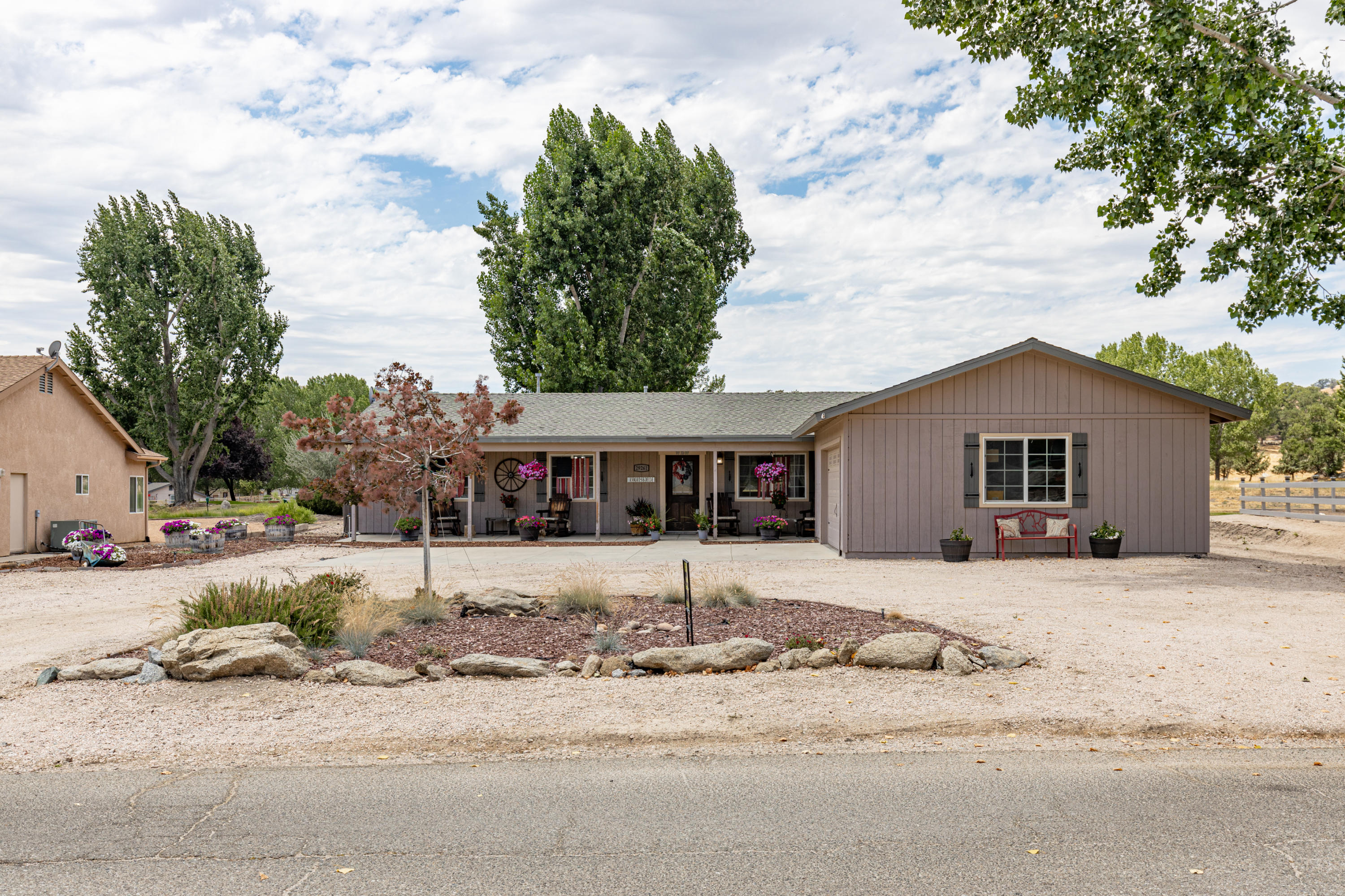 29261 Fawn Way Tehachapi, CA 93561 - Photo 22 of 35 A56A8559