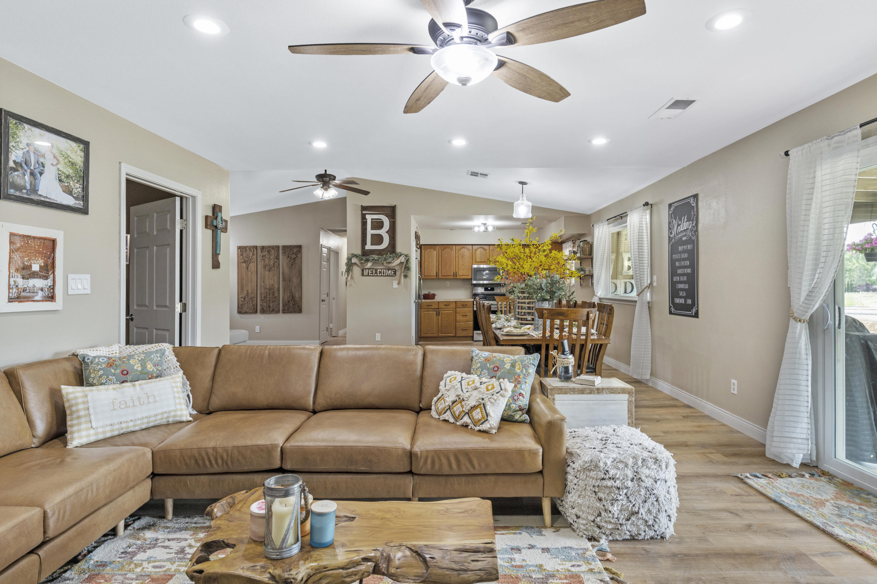 29261 Fawn Way Tehachapi, CA 93561 - Photo 8 of 35 A56A8497