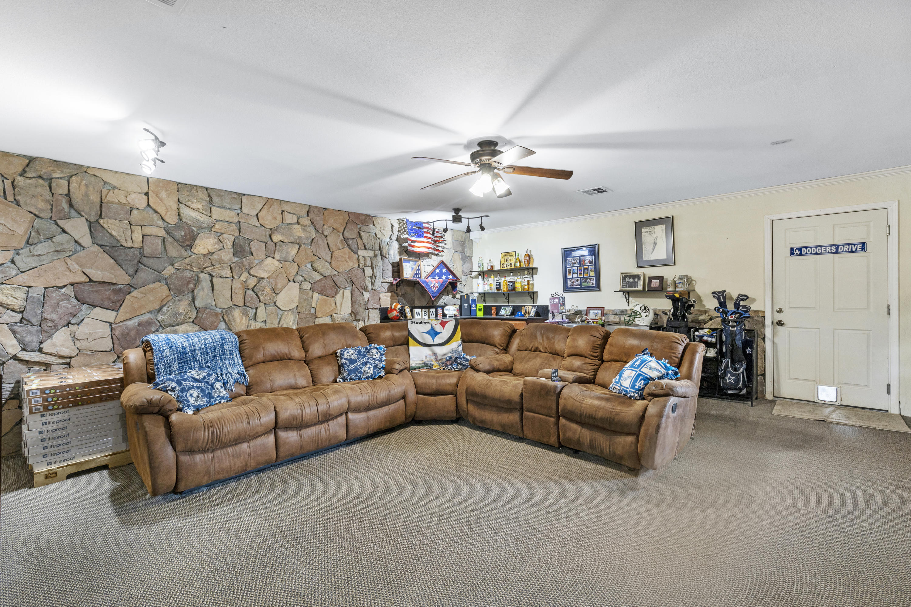29261 Fawn Way Tehachapi, CA 93561 - Photo 9 of 35 A56A8499