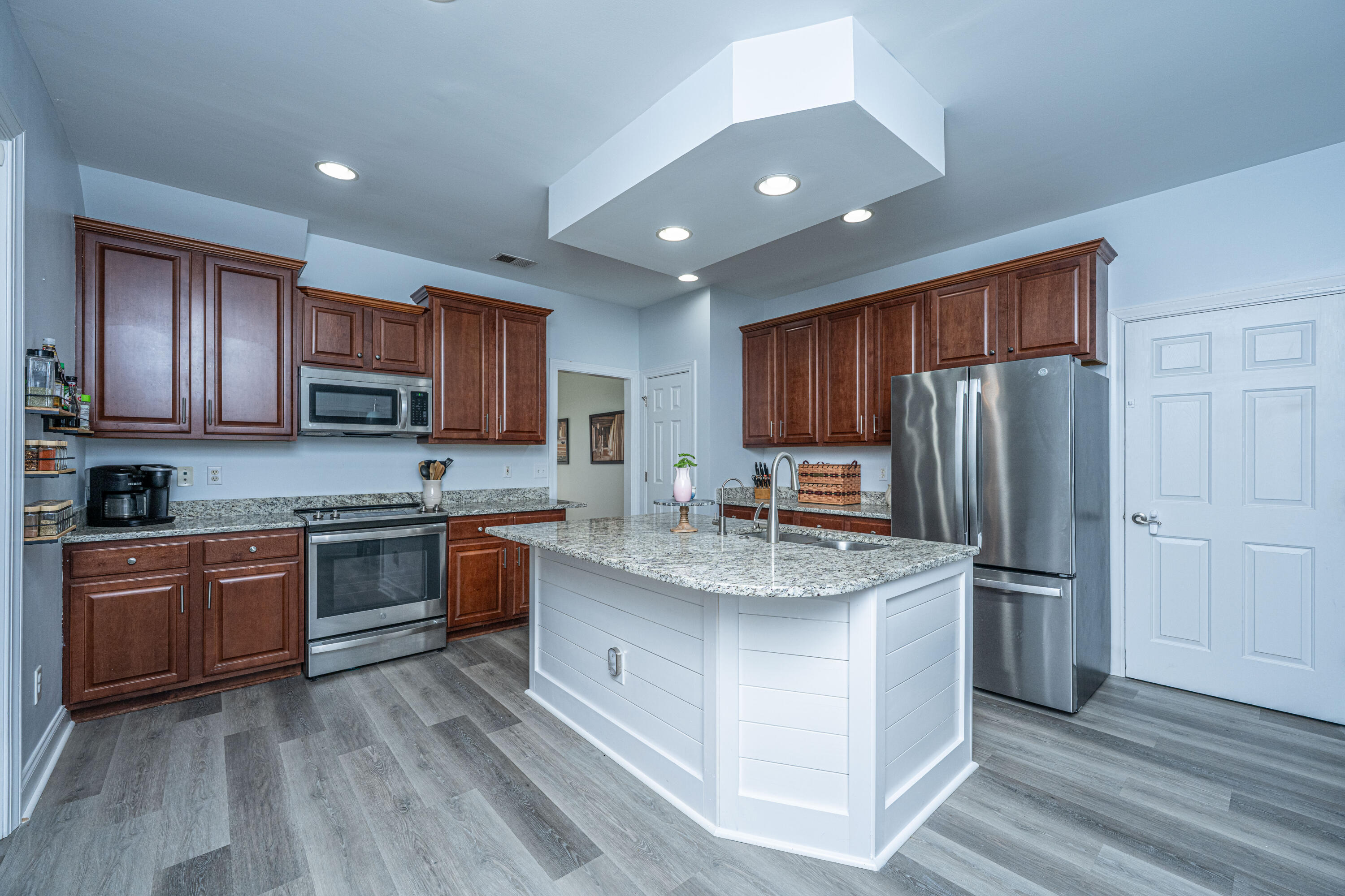411 Black Horse Road Moncks Corner, SC 29461 - Photo 3 of 38 411BlackHorseRd018