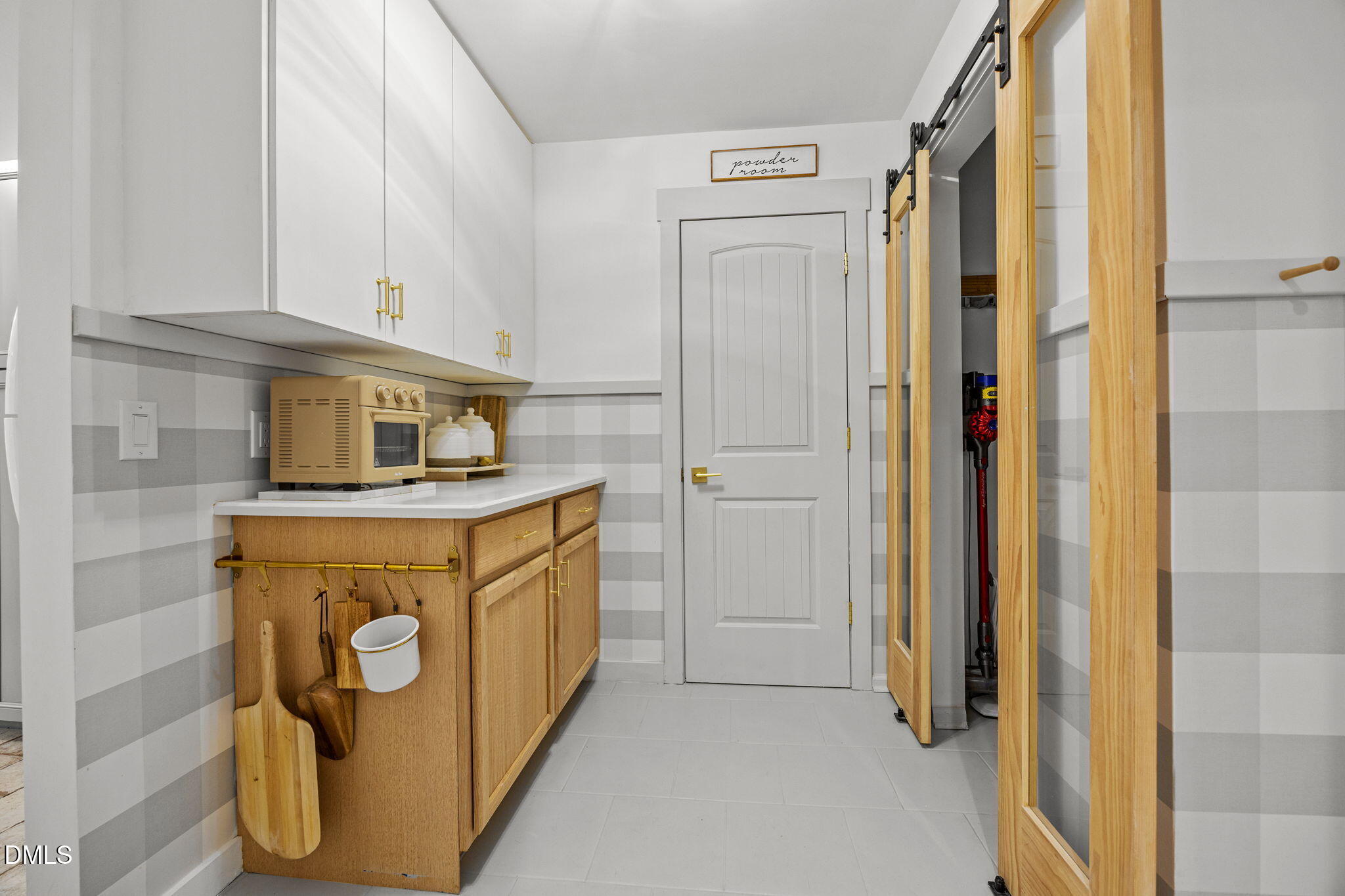 320 Dewitt Smith Road Pittsboro, NC 27312 - Photo 12 of 40 a bathroom with a mirror