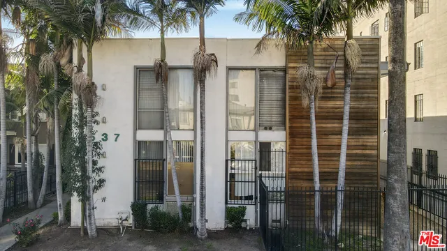 $3,400,000 | 537 South Gramercy Place, Los Angeles, CA 90020