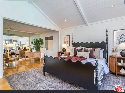 $8,900 | 1608 Courtney Avenue, Los Angeles, CA 90046