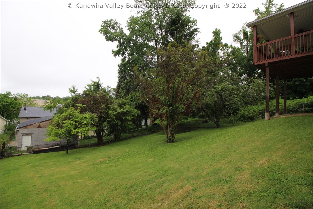 1022 Oakmont Road Charleston, WV 25314 - Photo 11 of 22 Gallery Image 11