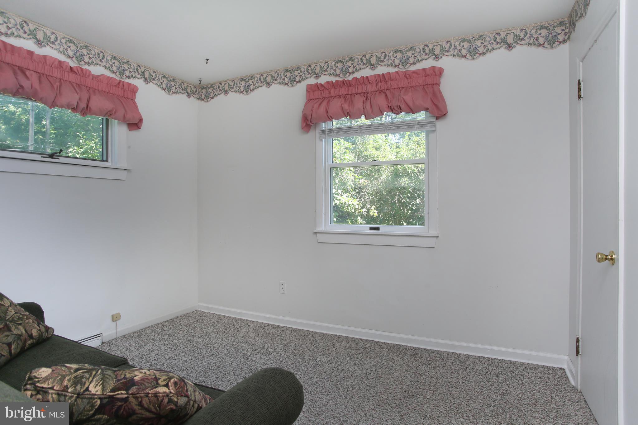229 Marilyn Road Hatboro, PA 19040 - Photo 8 of 28 third bedroom
