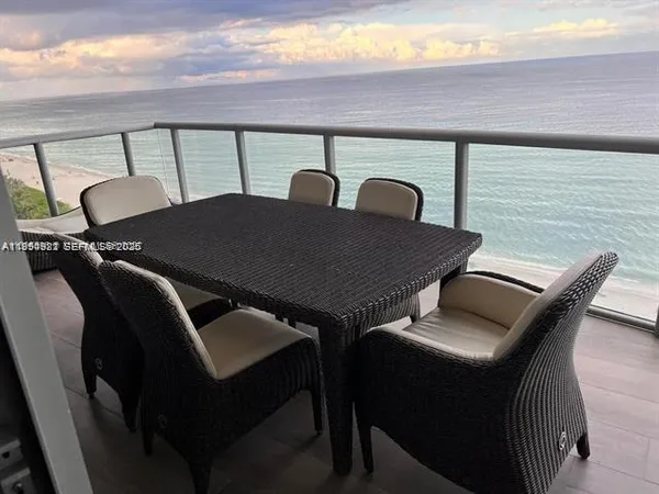 $7,100 | 17121 Collins Avenue, Unit 1207, Sunny Isles Beach, FL 33160