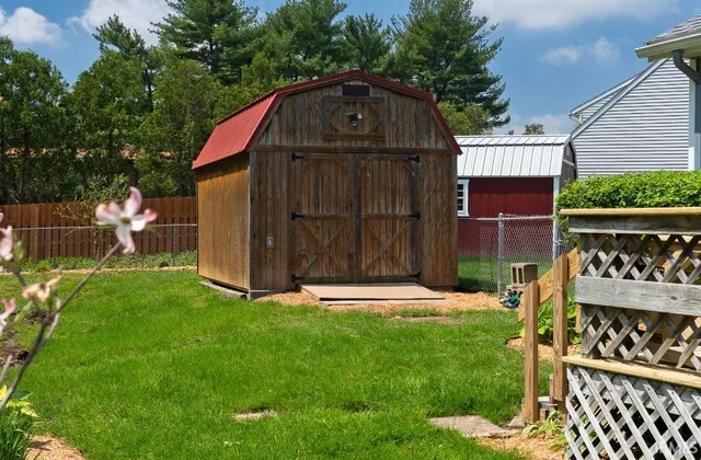 $325,000 | 41 Peregrine Court, West Lafayette, IN 47906