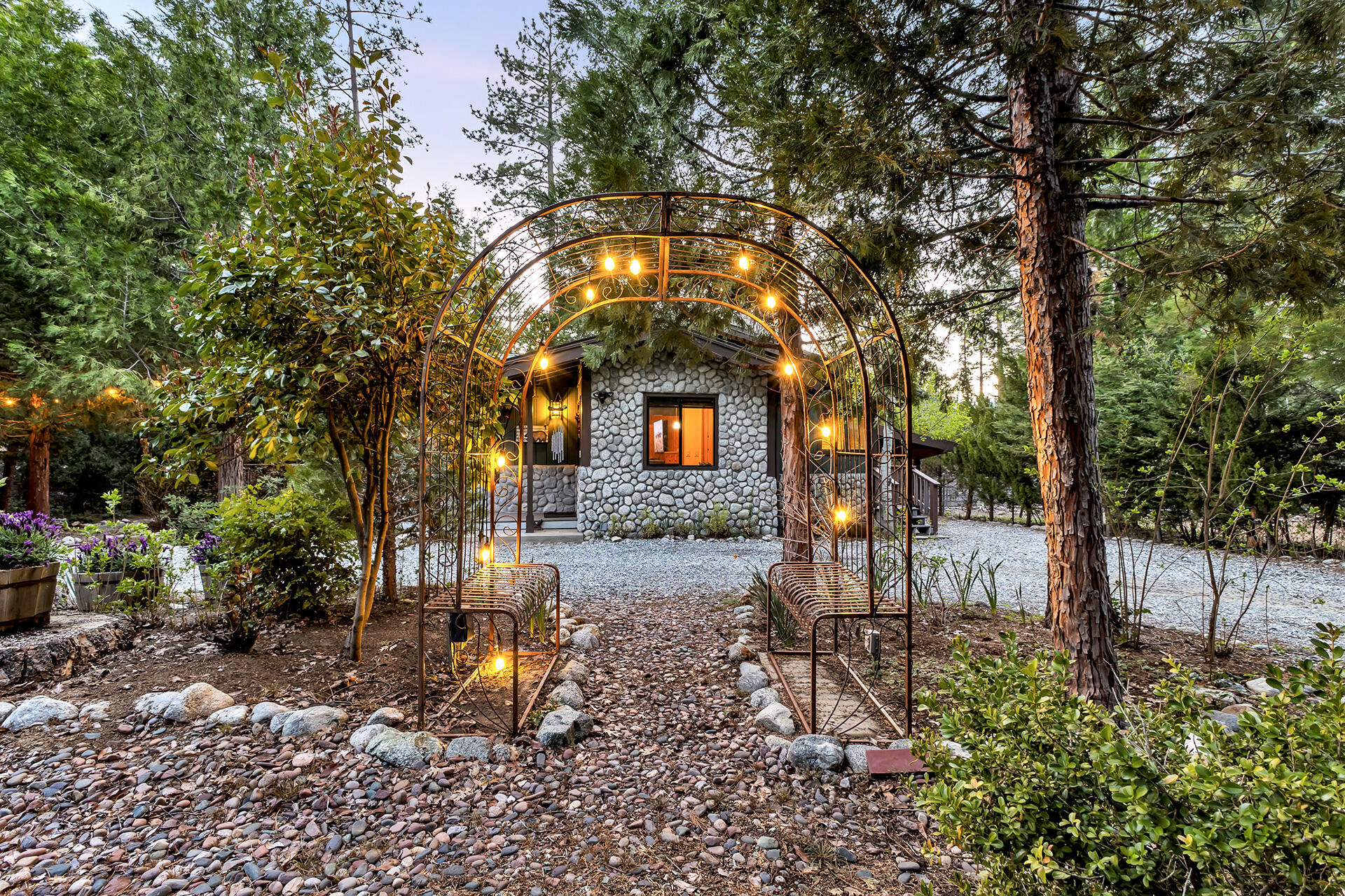54580 Reed Lane Idyllwild, CA 92549 - Photo 93 of 101 a front view of a house with a yard