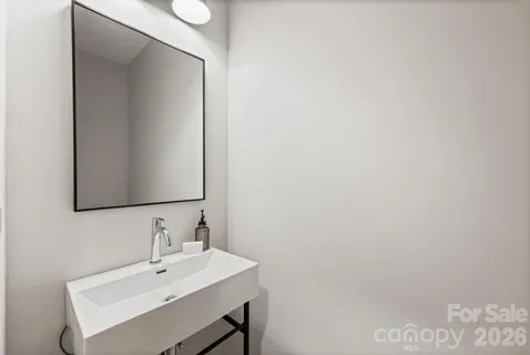 $495,000 | 2295 Lee Lawing Road, Lincolnton, NC 28092