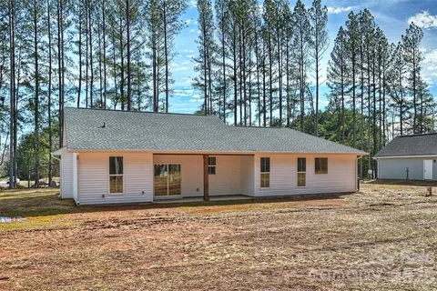 $495,000 | 2295 Lee Lawing Road, Lincolnton, NC 28092