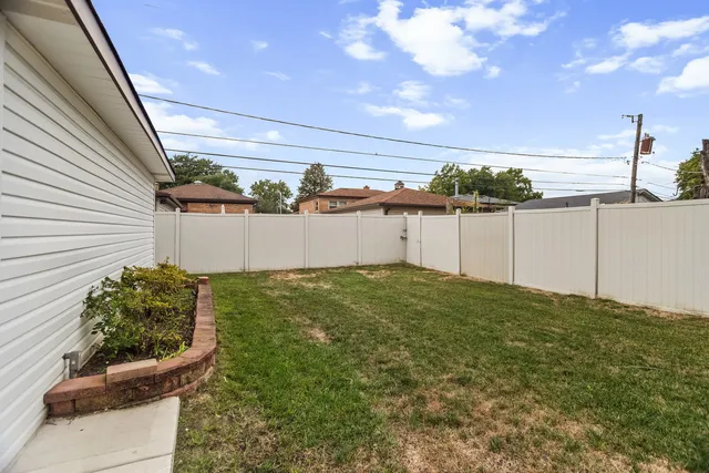 $399,000 | 10720 Lamon Avenue, Oak Lawn, IL 60453