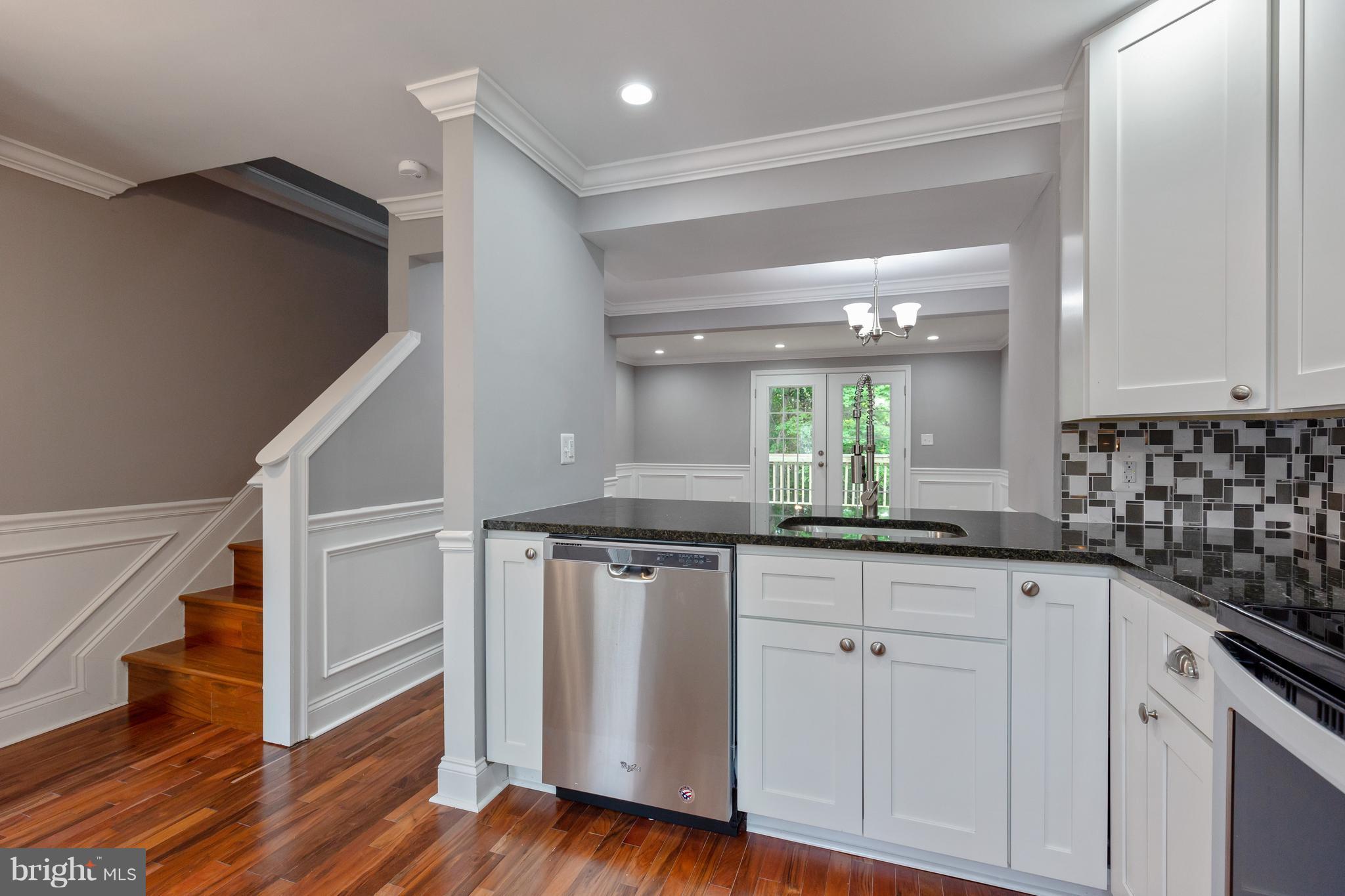 8038 Grandview Court Springfield, VA 22153 - Photo 2 of 30 Kitchen