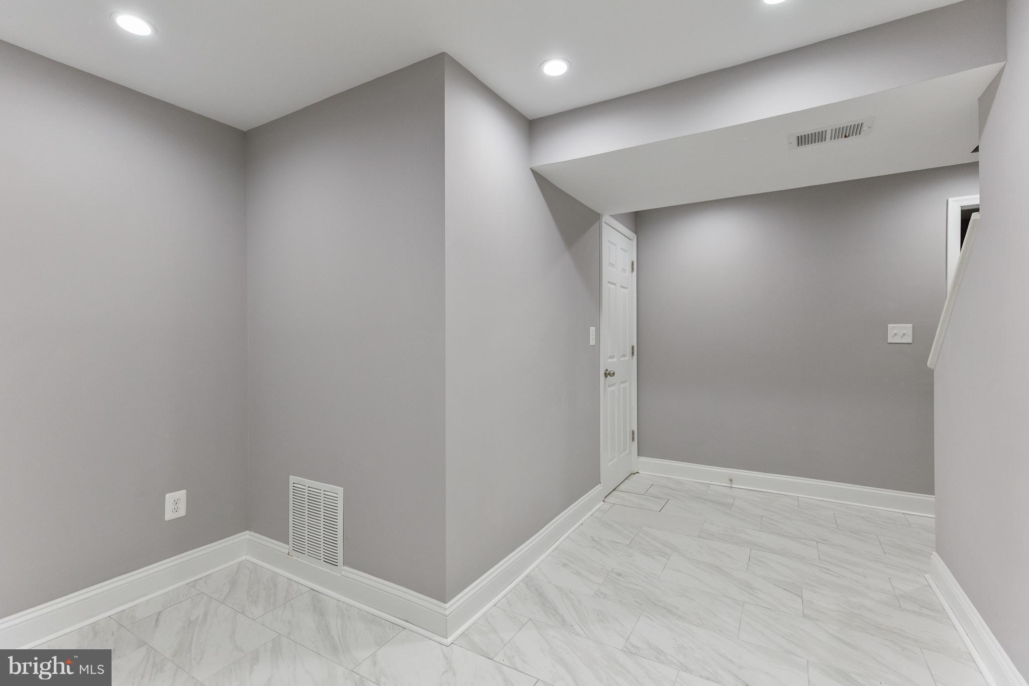 8038 Grandview Court Springfield, VA 22153 - Photo 23 of 30 Oen and bright Lower Level