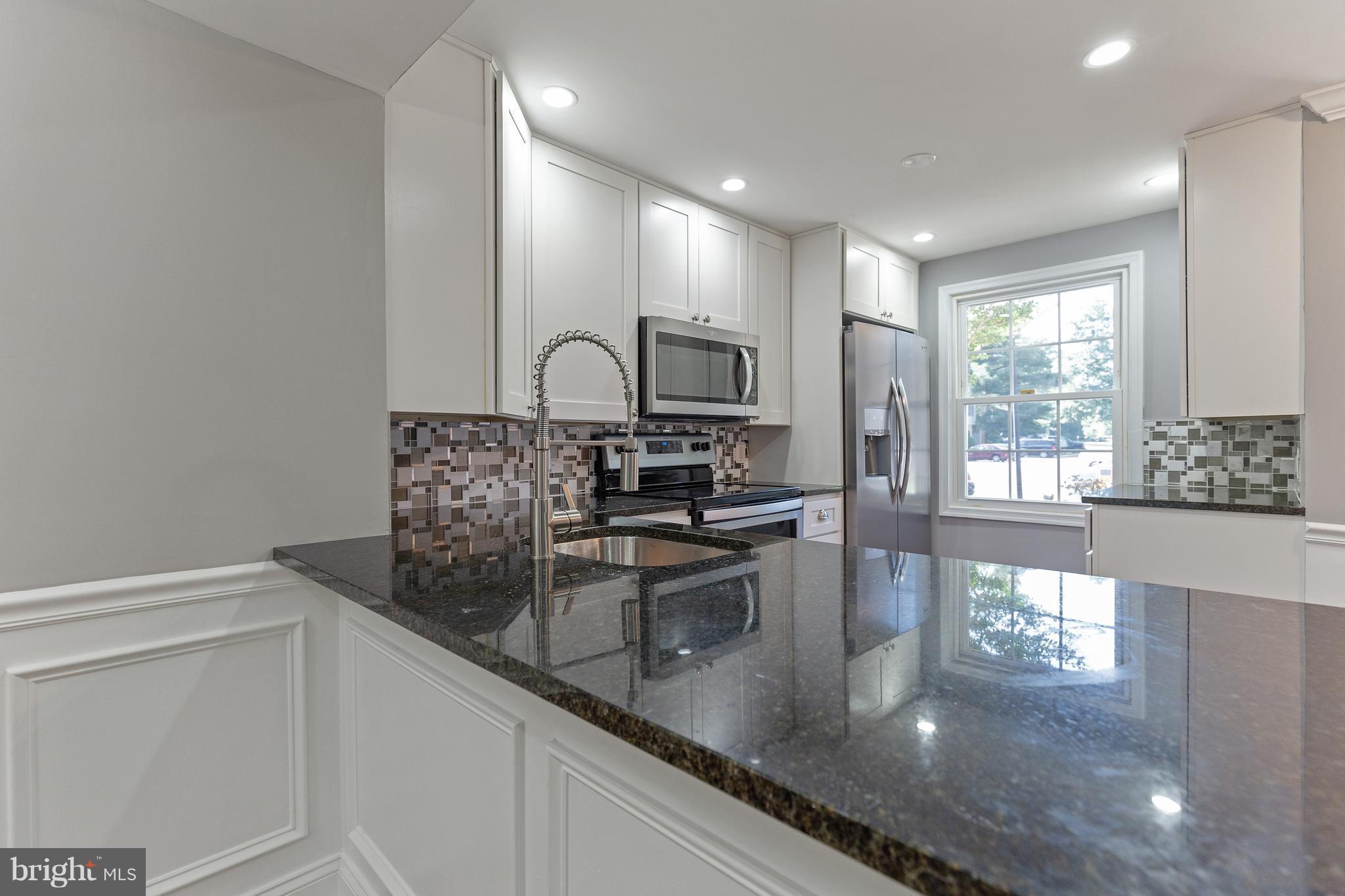 8038 Grandview Court Springfield, VA 22153 - Photo 5 of 30 Kitchen