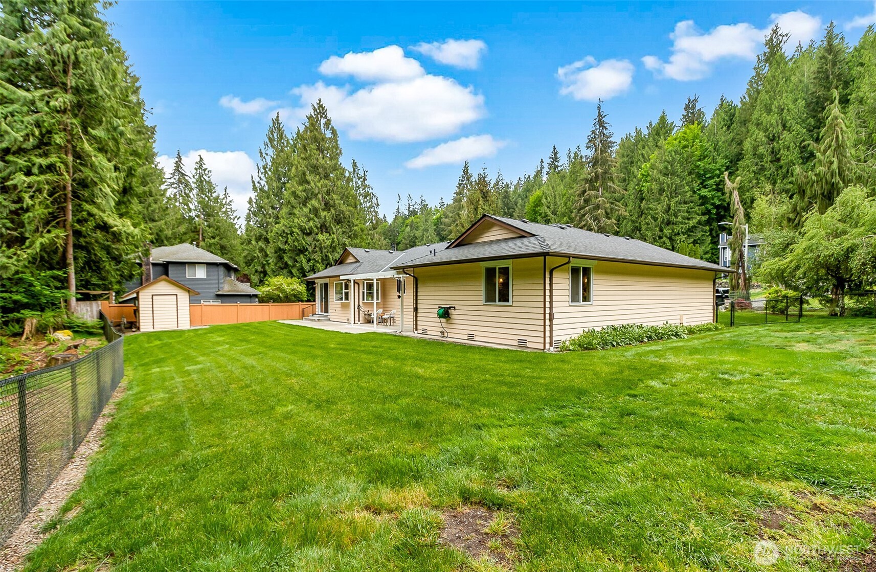 12425 182nd Avenue Southeast Snohomish, WA 98290 - Photo 4 of 40 Gallery Image 4