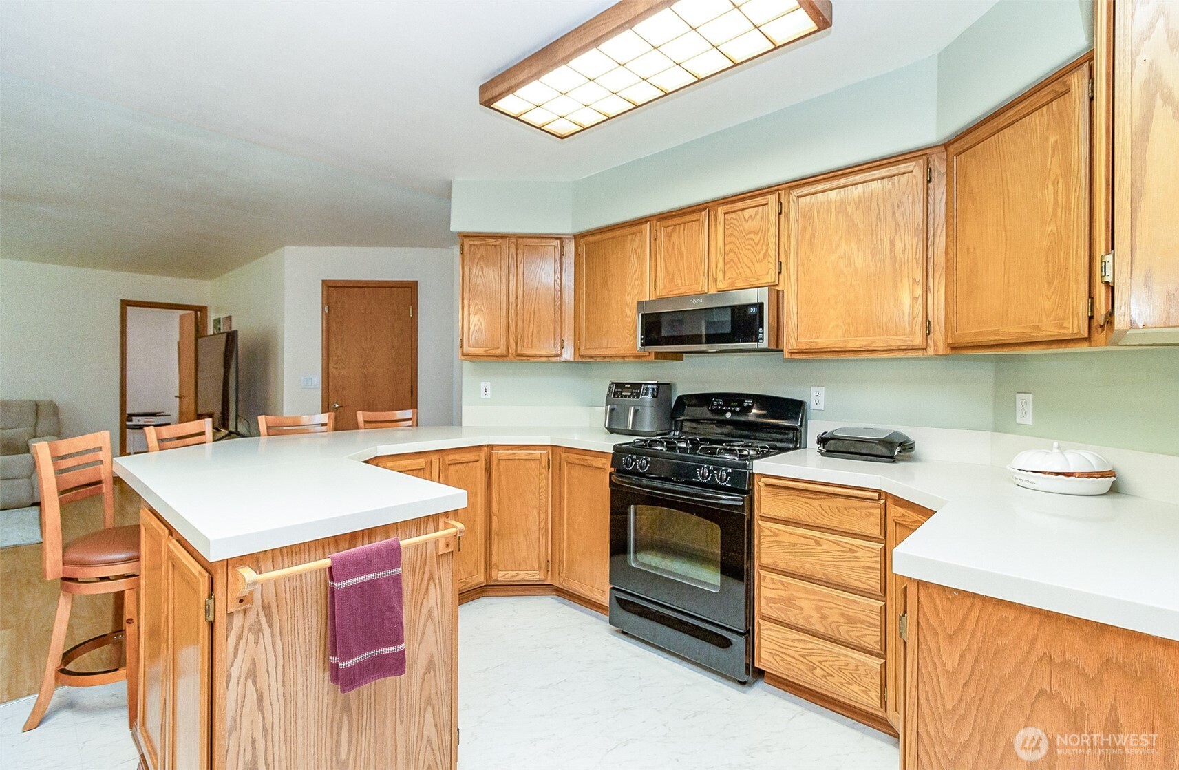 12425 182nd Avenue Southeast Snohomish, WA 98290 - Photo 7 of 40 Gallery Image 7