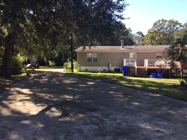 554 Fleming Road Charleston, SC 29412 - Photo 5 of 7 Driveway