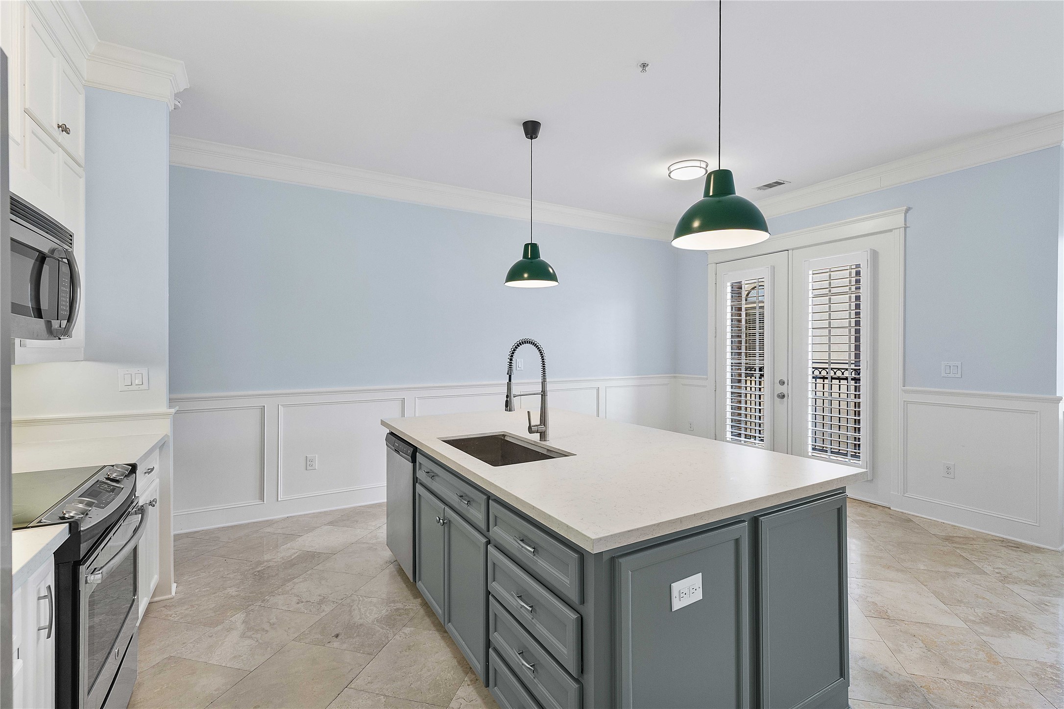 2802 Morrison Street, Unit 106 Houston, TX 77009 - Photo 7 of 35 Kitchen