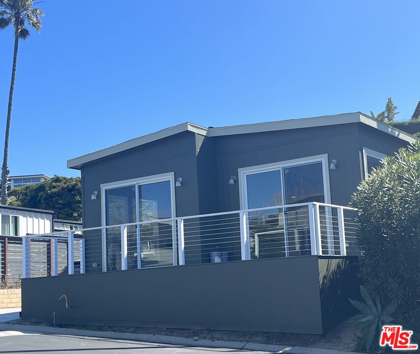 29500 Heathercliff Road, Unit 134 Malibu, CA 90265 - Photo 3 of 17