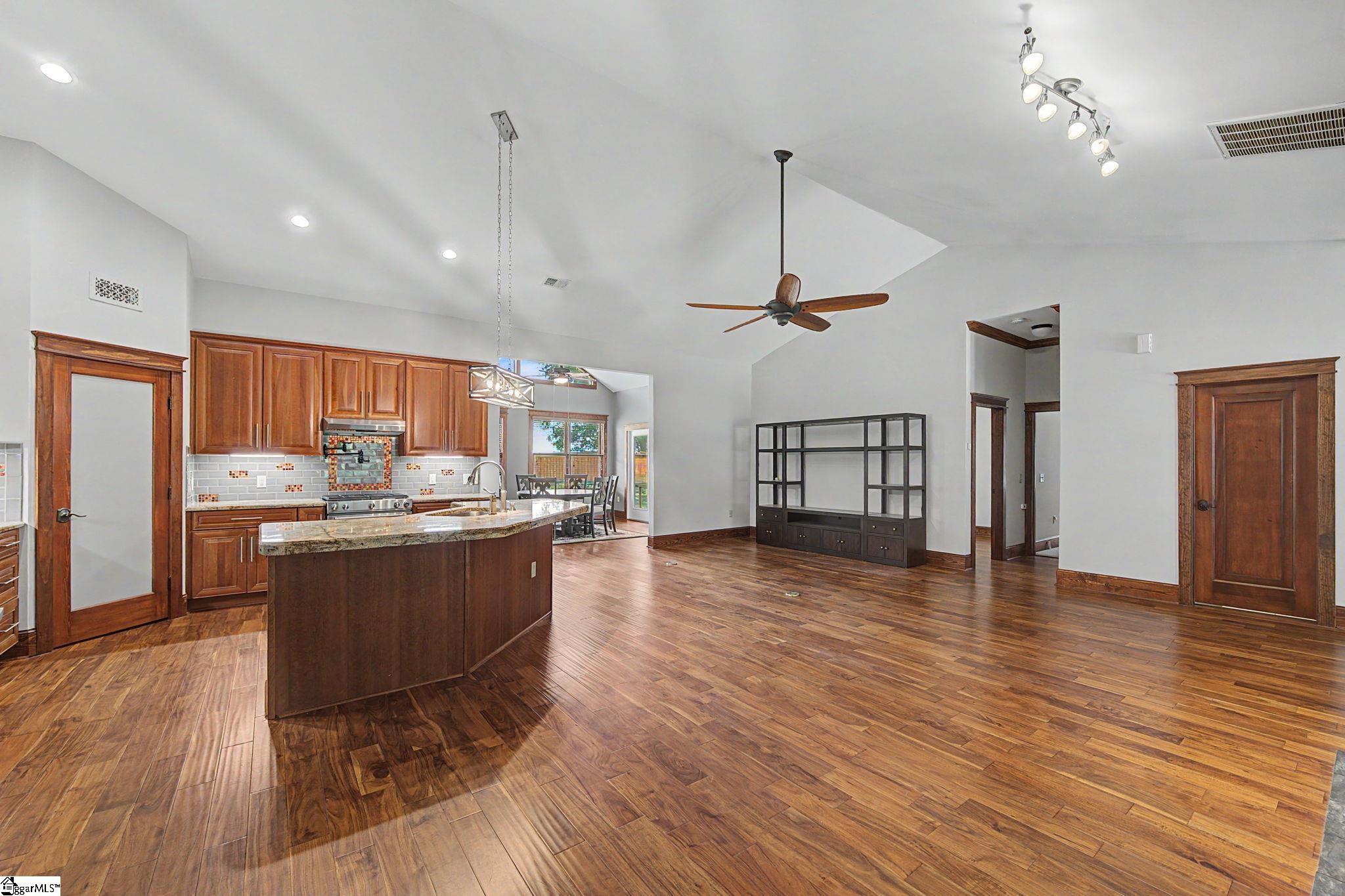 102 Gresham Road Simpsonville, SC 29681 - Photo 11 of 50