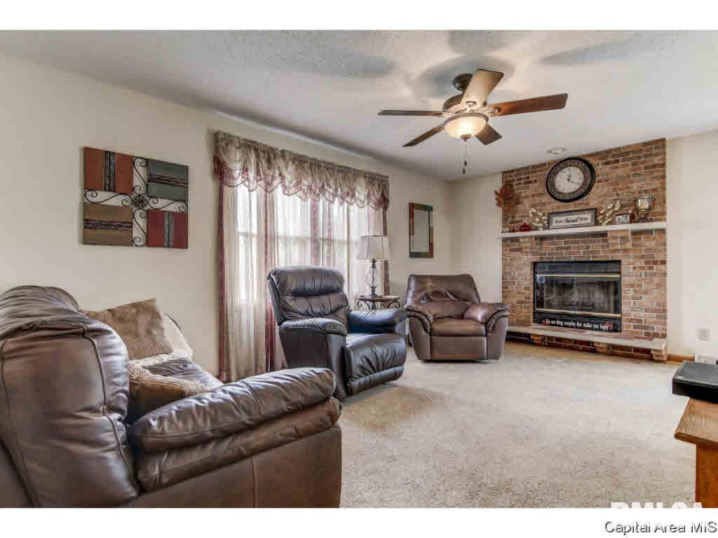 8 Taft Drive Rochester, IL 62563 - Photo 16 of 36
