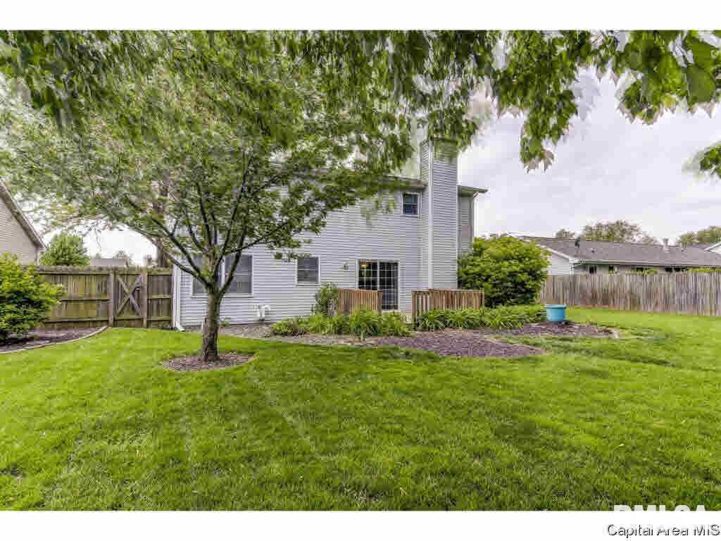 8 Taft Drive Rochester, IL 62563 - Photo 33 of 36