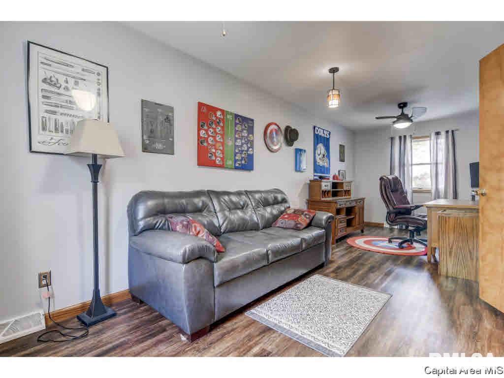 8 Taft Drive Rochester, IL 62563 - Photo 10 of 36