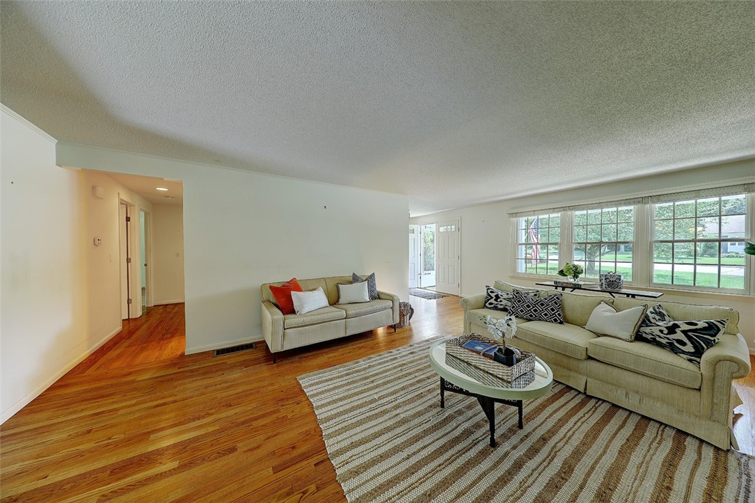 6 Hanley Farm Road, Unit 6 Warren, RI 02885 - Photo 8 of 33