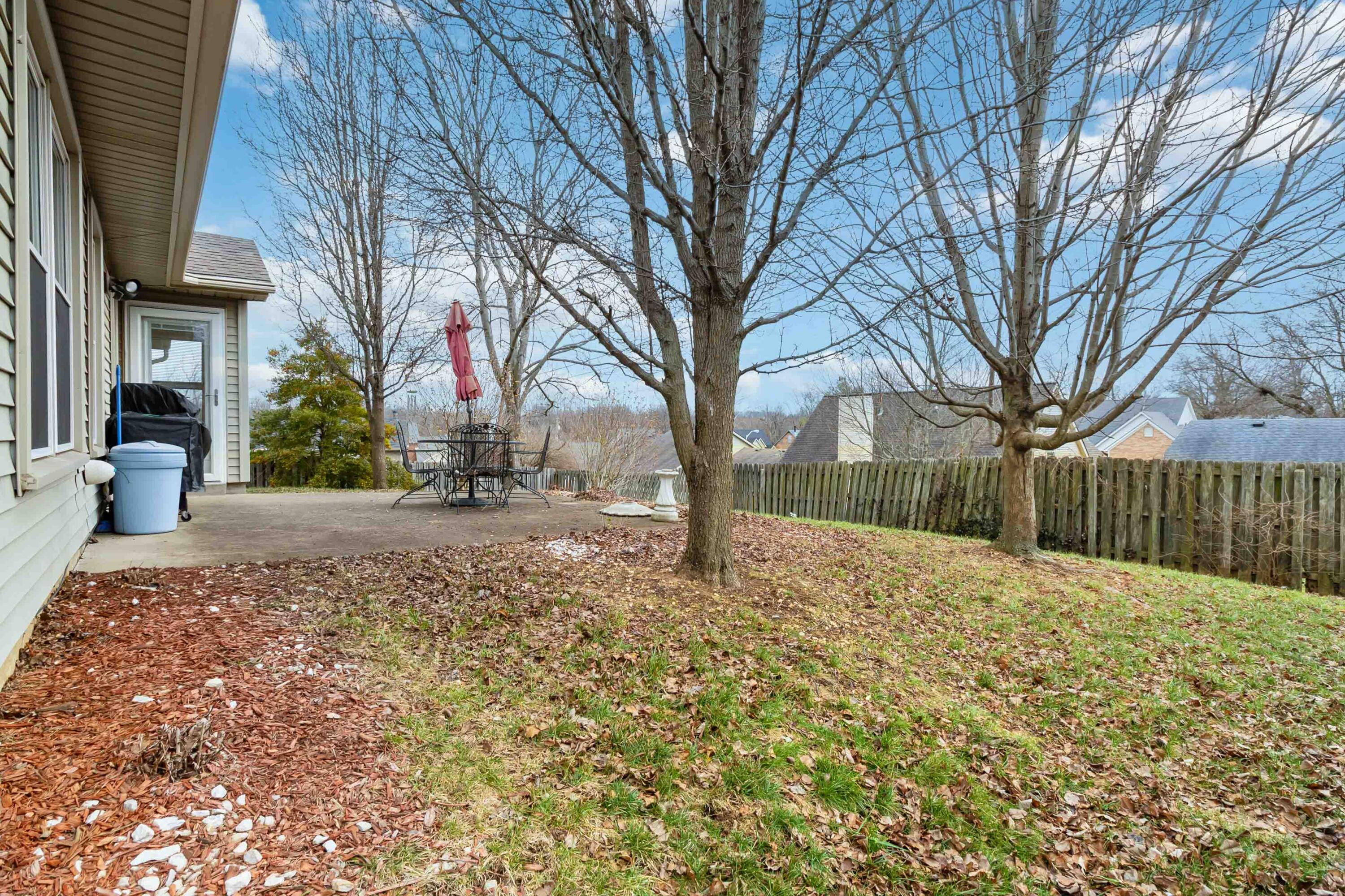 996 Wedgewood Road Lexington, KY 40514 - Photo 32 of 39 038