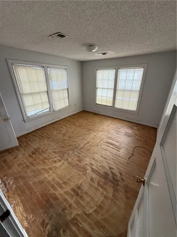 $179,900 | 1002 East 30th Street, Bryan, TX 77803