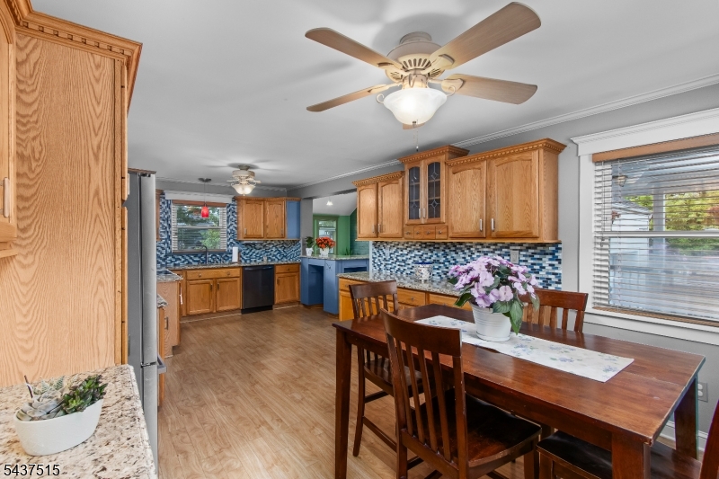 75 Lancaster Road Woodbridge, NJ 07067 - Photo 11 of 33