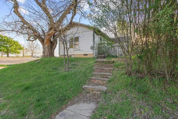 $49,900 | 912 North Tone Avenue, Denison, TX 75020