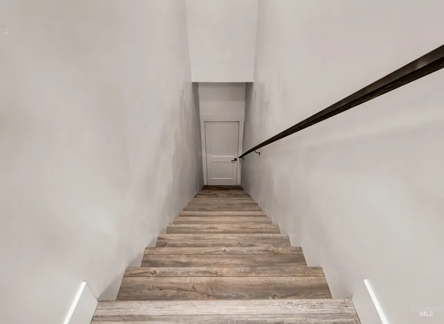 $1,249,000 | 32 Blk 1 Raven Loop, Cascade, ID 83611