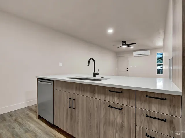 $1,249,000 | 32 Blk 1 Raven Loop, Cascade, ID 83611