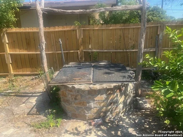 a view of a water fountain