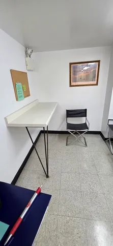 $179,900 | 450 Raintree Court, Unit 2M, Glen Ellyn, IL 60137