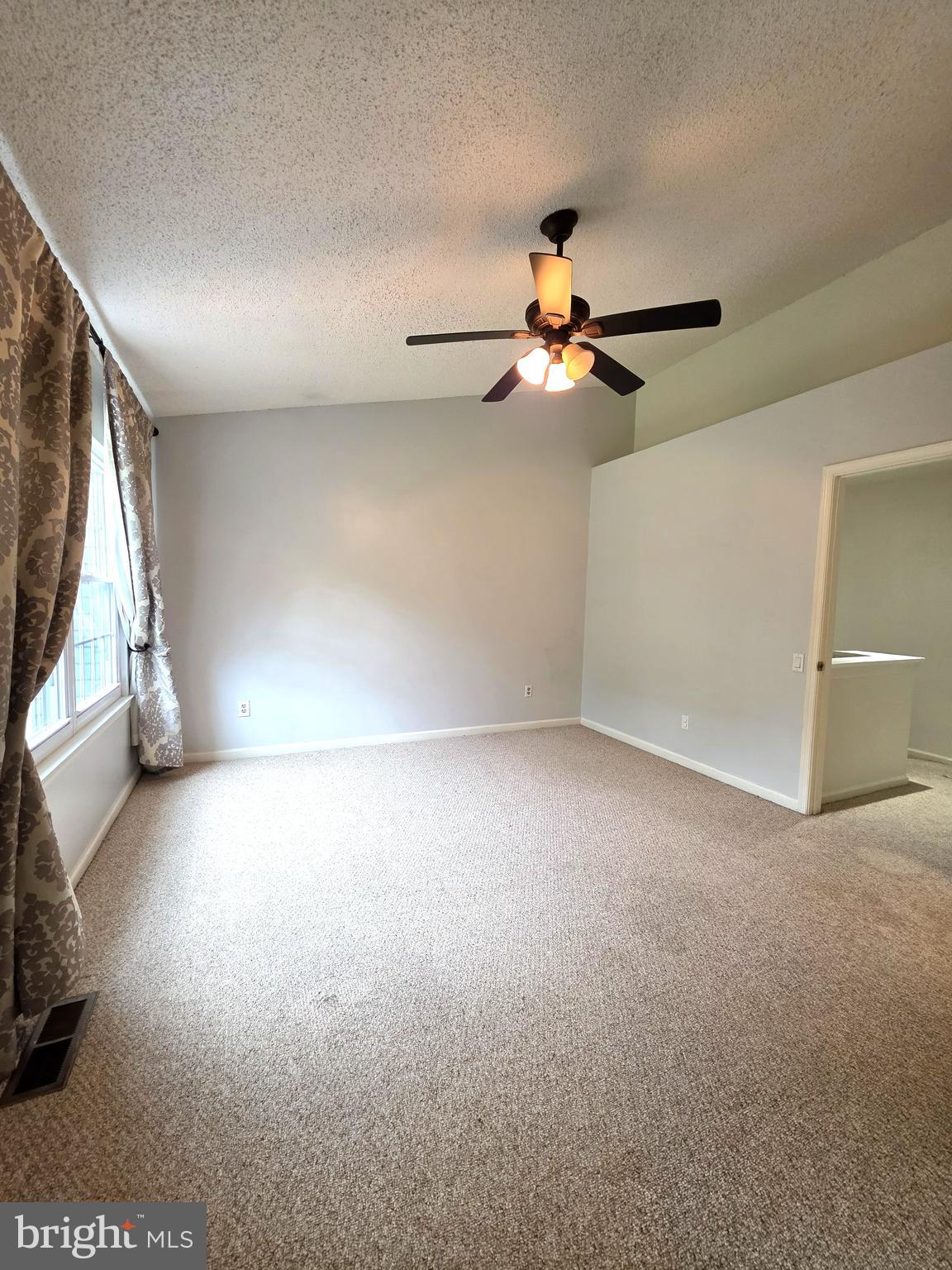 6626 Cypress Point Road Alexandria, VA 22312 - Photo 12 of 25 Primary bedroom