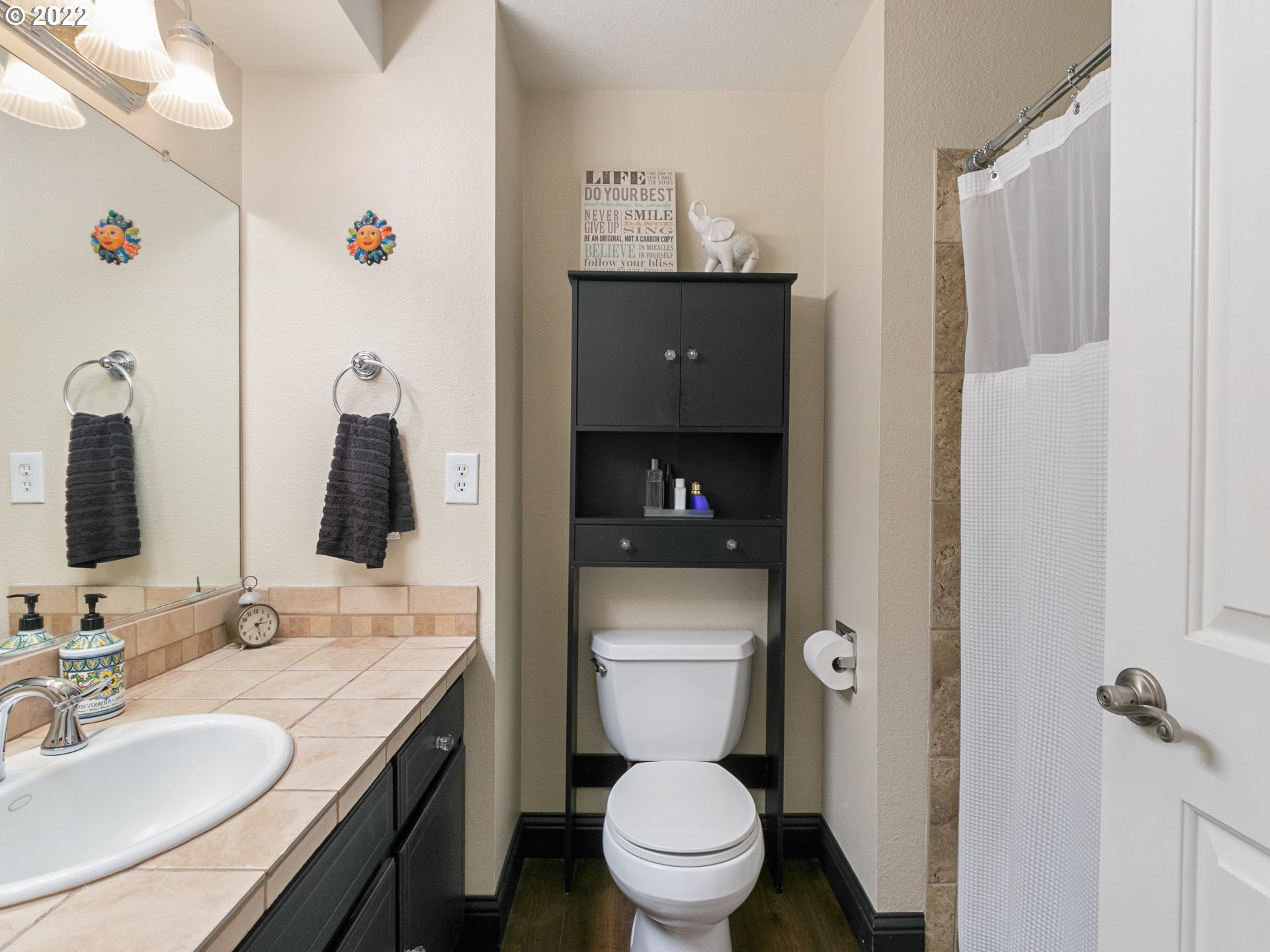 6840 Angus Way Gladstone, OR 97027 - Photo 18 of 32 Bathroom