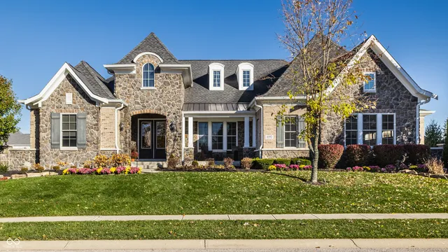 $1,285,000 | 11552 Willow Bend Drive, Zionsville, IN 46077